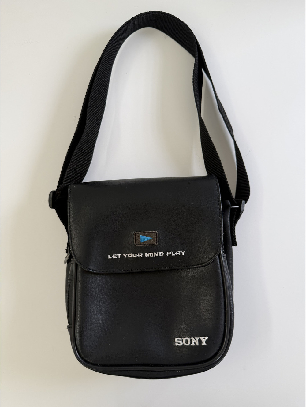 Vintage Sony CD Discman Walkman Carrying Case Bag Let Your Mind Play 90s